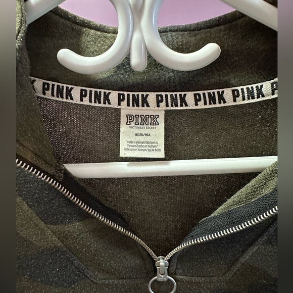 VS PINK camo tracksuit - Picture 4 of 6